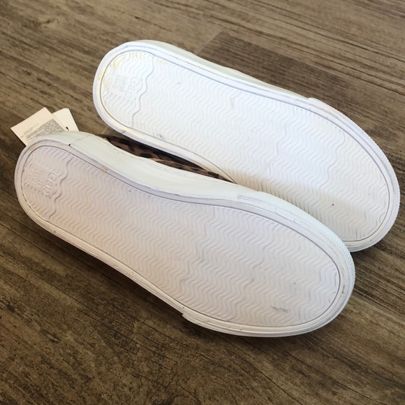 ‼️SOLD‼️ NWT Girls GAP kids Leopard Slip On Shoes - Picture 5 of 6